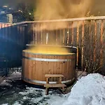 Am Park With Hottub Piesendorf