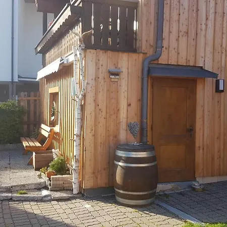 Lägenhet Am Park With Hottub *